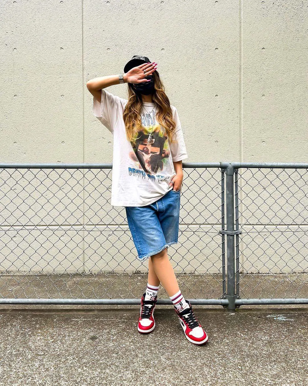 SAINT MICHAEL SAINT WAR TEE/WHAT new style Jesus cross retro short-sleeved, off-white S-XL, ready-to-wear, washed and distressed, printed repeatedly and modified, tube-woven seamless fabric, with little angel anti-counterfeiting label